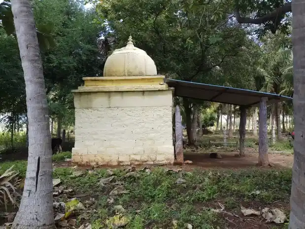 Arulmigu Perumal Temple, Padiyur - 624005 அருள்மிகு பெருமாள் கோயில், Padiyur - 624005, Dindigul - Ancient Temple Architecture and History Image 4