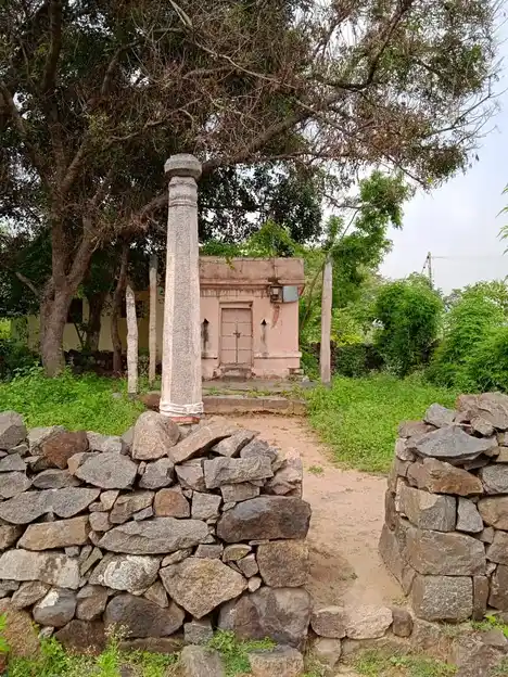 Arulmigu Perumal Temple, Pasavaapuram, Pappireddipatti - 636905 அருள்மிகு பெருமாள் திருக்கோயில், Pasavaapuram, Pappireddipatti - 636905, Dharmapuri - Ancient Temple Architecture and History Image 3