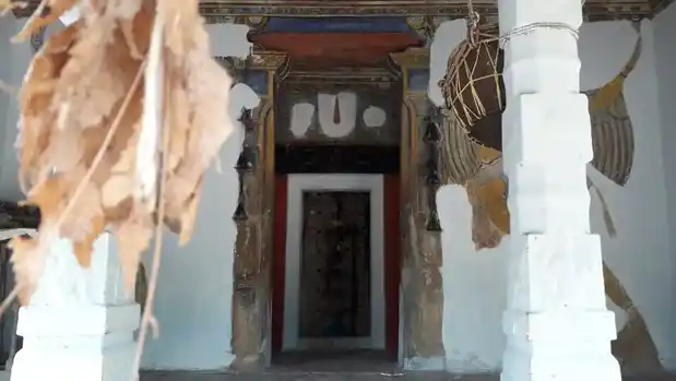 Arulmigu Perumal Temple, Pillaiarnatham - 625402 அருள்மிகு பெருமாள் கோயில், Pillaiarnatham - 625402, Madurai - Ancient Temple Architecture and History Image 2