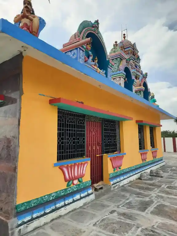 Arulmigu Perumal Temple, Piyur - 635112 அருள்மிகு பெருமாள் திருக்கோயில், பையூர் - 635112, Krishnagiri - Ancient Temple Architecture and History Image 3