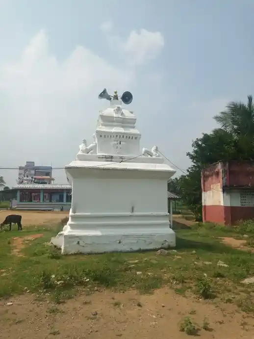 Arulmigu Perumal Temple, Pochamappli, Maylampatti - 635206 Temple