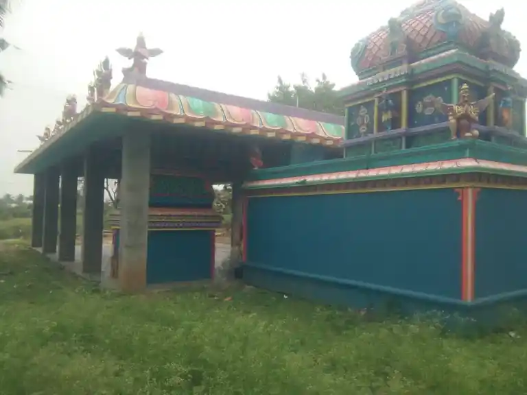 Arulmigu Perumal Temple, Psv College Near, Mittapalli - 635108 அருள்மிகு பெருமாள் திருக்கோயில், மிட்டப்பள்ளி - 635108, Krishnagiri - Ancient Temple Architecture and History Image 3