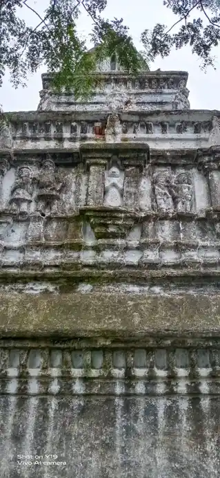 Arulmigu Perumal Temple, Pudur - 635207 அருள்மிகு பெருமாள் திருக்கோயில், Pudur - 635207, Krishnagiri - Ancient Temple Architecture and History Image 4