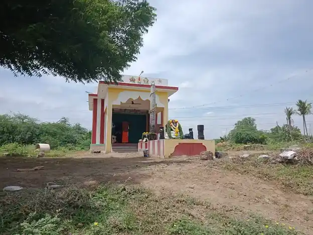 Arulmigu Perumal Temple, Pungangulam - 625706 அருள்மிகு பெருமாள் கோயில், Pungangulam, Pungangulam - 625706, Madurai - Ancient Temple Architecture and History Image 4