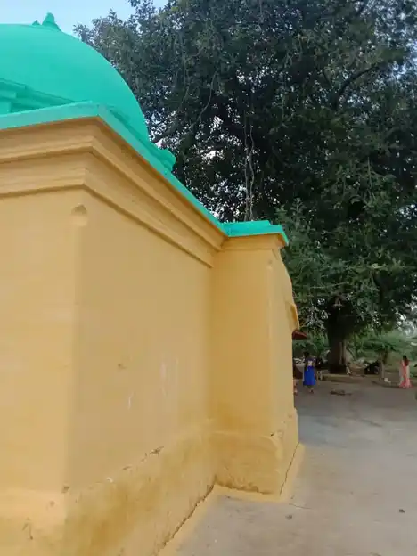 Arulmigu Perumal Temple, Rajakapatti - 624316 Arulmigu Perumal Temple, Rajakapatti - 624316, Dindigul - Ancient Temple Architecture and History Image 4