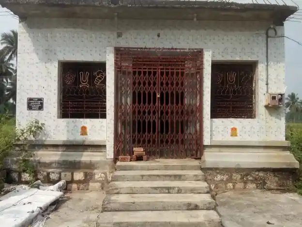 Arulmigu Perumal Temple, Renganvalasu, Harur - 636903 அருள்மிகு பெருமாள் திருக்கோயில், Renganvalasu, Harur - 636903, Dharmapuri - Ancient Temple Architecture and History Image 3