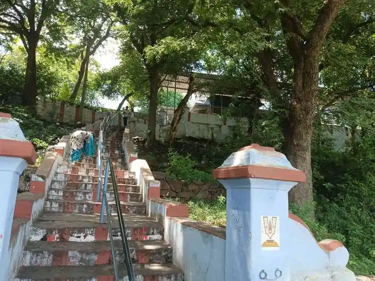 Arulmigu Perumal Temple, Salem - 636010 அருள்மிகு பெருமாள் திருக்கோயில், Salem - 636010, Salem - Ancient Temple Architecture and History Image 4