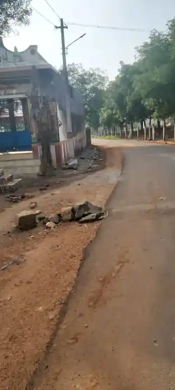 Arulmigu Perumal Temple, Sankarapperi - 628502 அருள்மிகு பெருமாள் திருக்கோயில், Sankarapperi - 628502, Thoothukudi - Ancient Temple Architecture and History Image 3