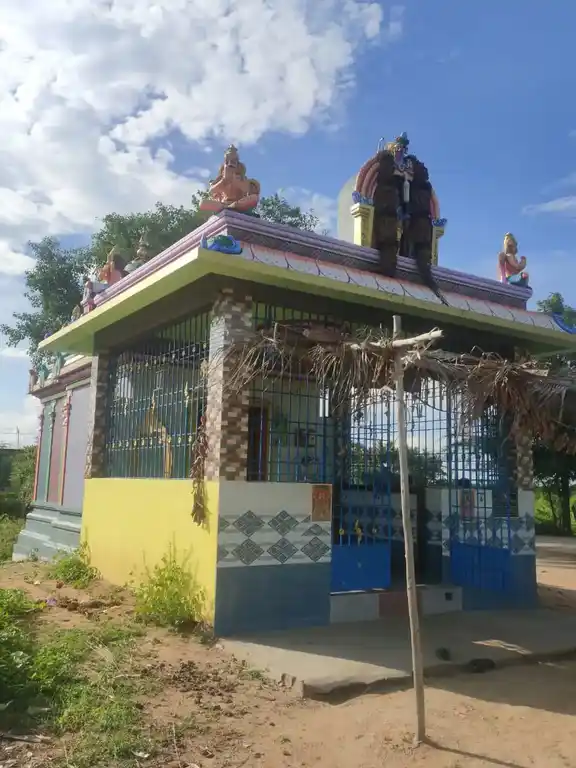 Arulmigu Perumal Temple, Santhavellore - 602106 அருள்மிகு பெருமாள் திருக்கோயில், Santhavellore, Santhavellore - 602106, Kancheepuram - Ancient Temple Architecture and History Image 4