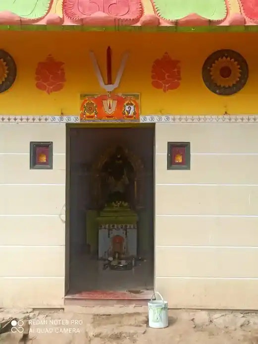 Arulmigu Perumal Temple, Semparai - 632601 அருள்மிகு பெருமாள் திருக்கோயில், சேம்பரை - 632601, Vellore - Ancient Temple Architecture and History Image 3