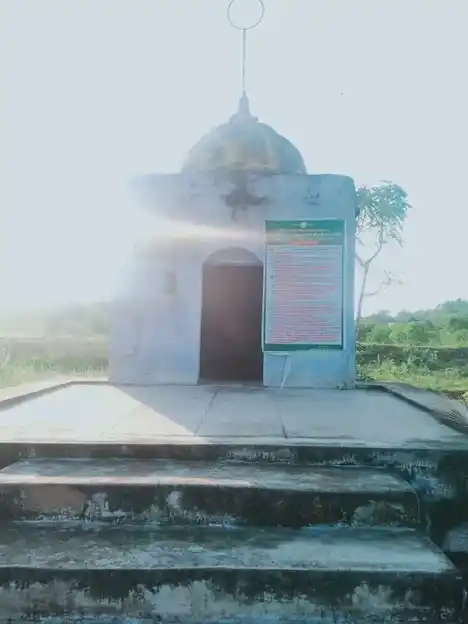 Arulmigu Perumal Temple, Siluvathur - 624306 அருள்மிகு பெருமாள் திருக்கோயில், Siluvathur - 624306, Dindigul - Ancient Temple Architecture and History Image 2