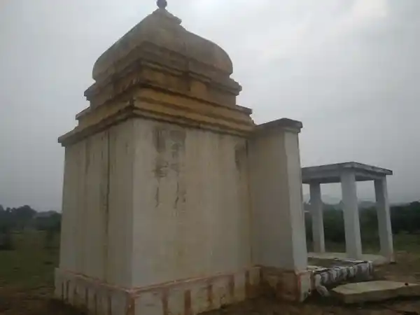 Arulmigu Perumal Temple, Singarakottai - 624802
