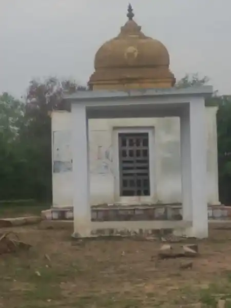 Arulmigu Perumal Temple, Singarakottai - 624802 அருள்மிகு பெருமாள் திருக்கோயில், Singarakottai - 624802, Dindigul - Ancient Temple Architecture and History Image 3