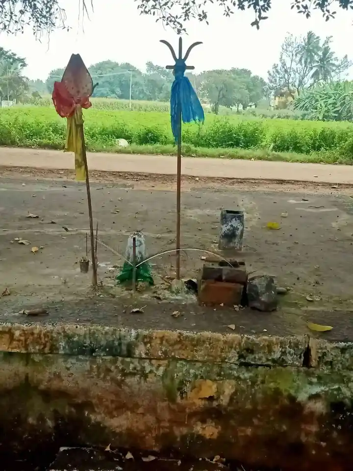 Arulmigu Perumal Temple, Sinthalakundu - 624002 அருள்மிகு பெருமாள் திருக்கோயில், Sinthalakundu - 624002, Dindigul - Ancient Temple Architecture and History Image 5