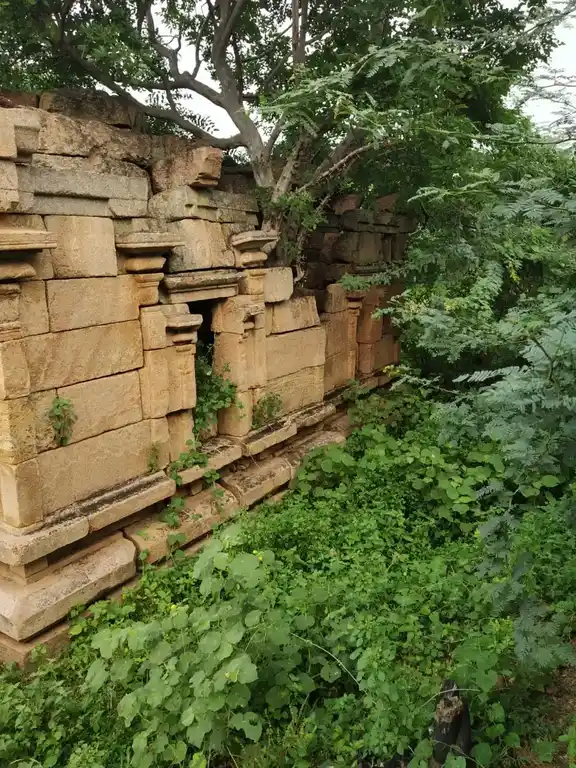 Arulmigu Perumal Temple, Sithampour - 621204 Arulmigu perumal Temple, Sithampour - 621204, Thiruchirappalli - Ancient Temple Architecture and History Image 3