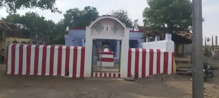 Arulmigu Perumal Temple, Sivagnanapuram - 628907 அருள்மிகு பெருமாள் திருக்கோயில், Sivagnanapuram - 628907, Thoothukudi - Ancient Temple Architecture and History Image 4