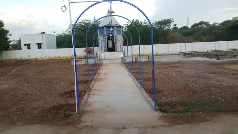 Arulmigu Perumal Temple, Solapuram - 630557 அருள்மிகு. பெருமாள் திருக்கோயில், Solapuram - 630557, Sivagangai - Ancient Temple Architecture and History Image 3