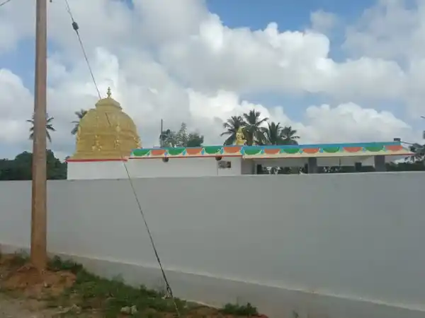 Arulmigu Perumal Temple, Sunnambukuttai - 635854 அருள்மிகு பெருமாள் திருக்கோயில், சுண்ணாம்புக்குட்டை - 635854, Thirupathur - Ancient Temple Architecture and History Image 3