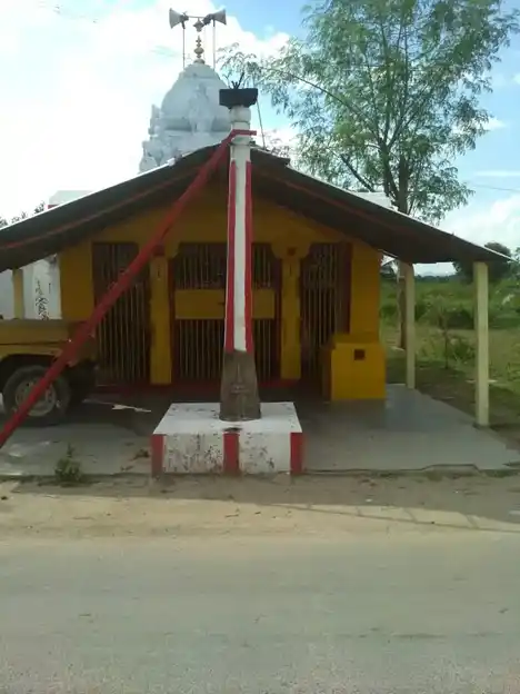 Arulmigu Perumal Temple, Thamuleari Muthur - 635853 அருள்மிகு பெருமாள் திருக்கோயில், தாமலேரிமுத்தூர் - 635853, Thirupathur - Ancient Temple Architecture and History Image 3