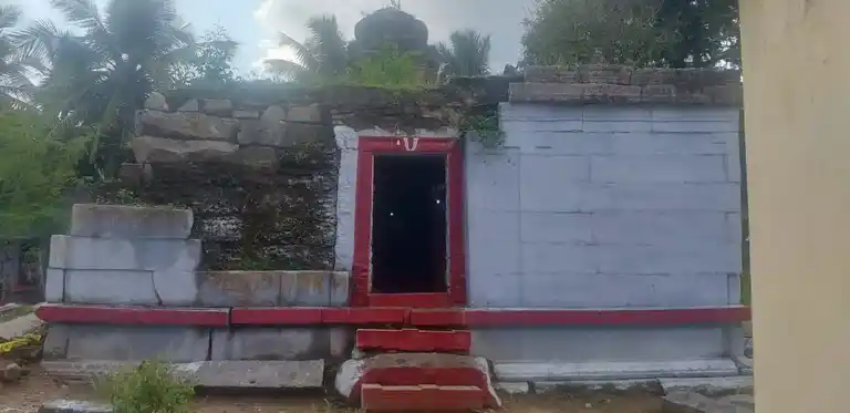Arulmigu Perumal Temple, Thimmampettai - 635801 அருள்மிகு பெருமாள் திருக்கோயில், திம்மாம்பேட்டை - 635801, Thirupathur - Ancient Temple Architecture and History Image 8