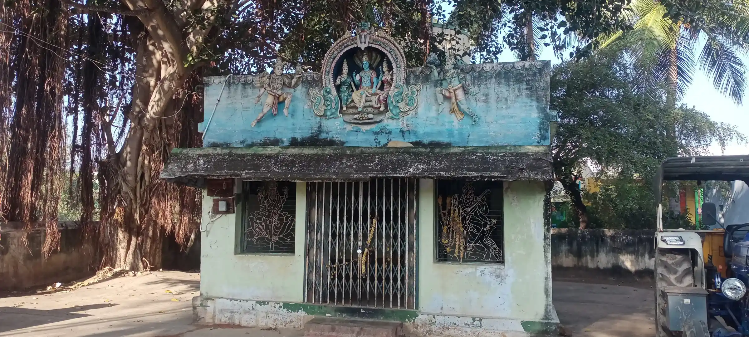 Arulmigu Perumal Temple, Thimmarasanayakanur - 625536 அருள்மிகு பெருமாள் திருக்கோயில், Thimmarasanayakanur - 625536, Theni - Ancient Temple Architecture and History Image 5