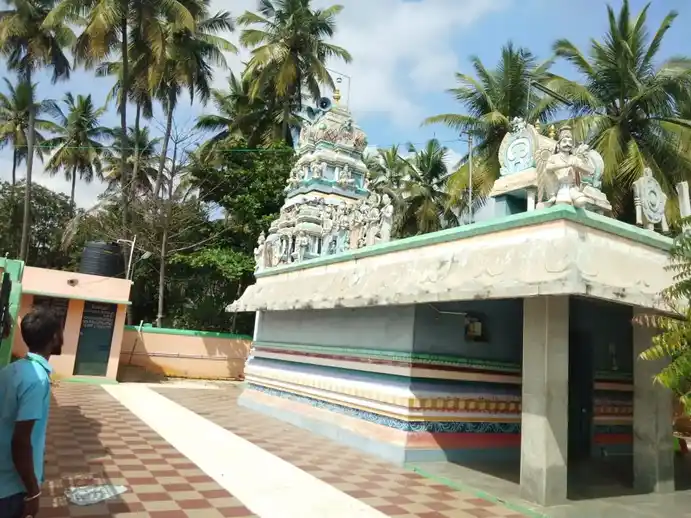 Arulmigu Perumal Temple, Vadamangalam - 635123 அருள்மிகு பெருமாள் திருக்கோயில், Vadamangalam - 635123, Krishnagiri - Ancient Temple Architecture and History Image 2