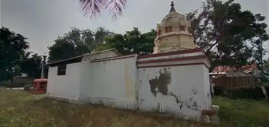 Arulmigu Perumal Temple, Vadaputhinatham - 642205 அருள்மிகு பெருமாள் திருக்கோயில், Vadaputhinatham - 642205, Tiruppur - Ancient Temple Architecture and History Image 3