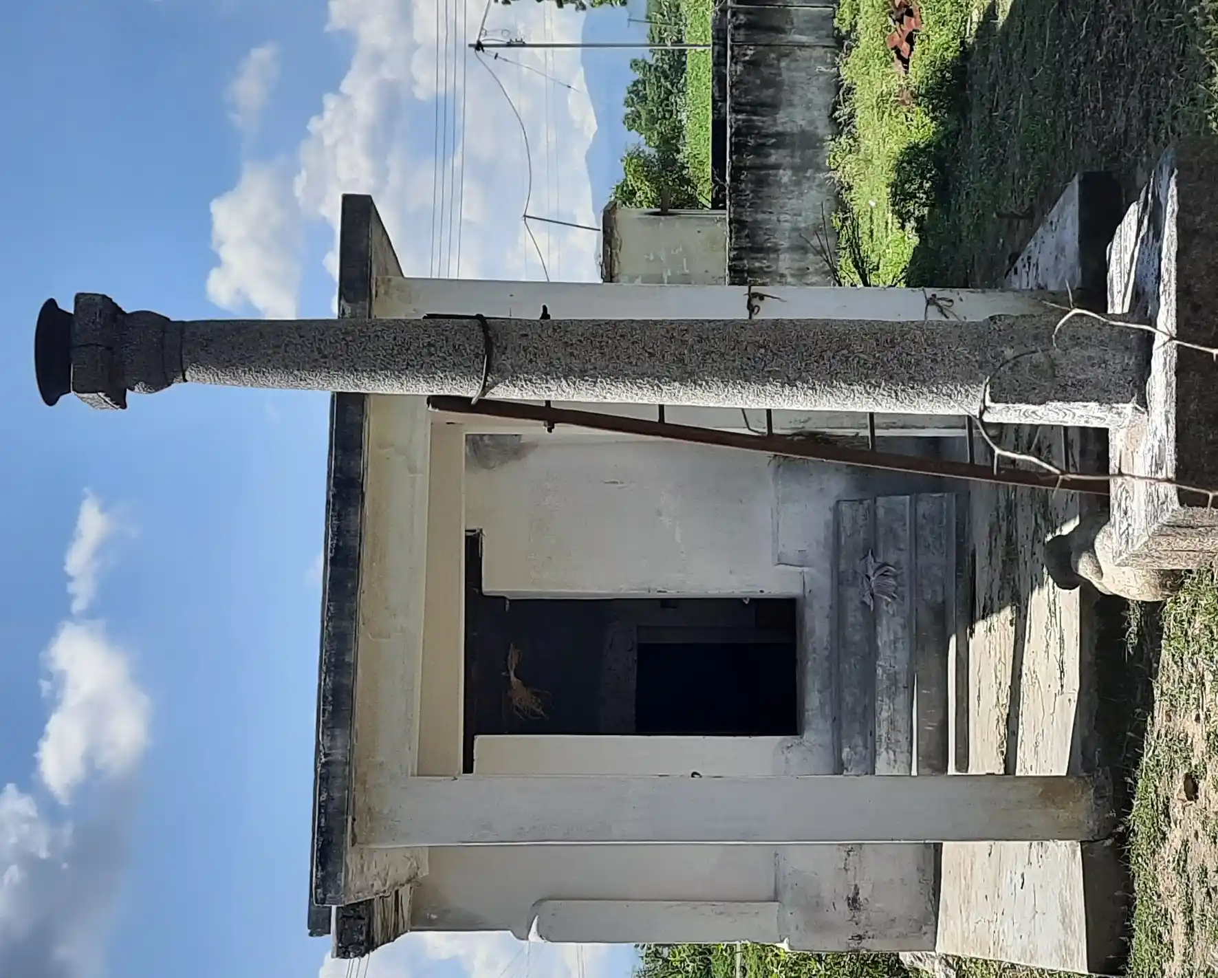 Arulmigu Perumal Temple, Valayankulam, Valayankulam - 626104 அருள்மிகு பெருமாள் திருக்கோயில், வலையன்குளம், வலையன்குளம் கிராமம் - 626104, Virudhunagar - Ancient Temple Architecture and History Image 2