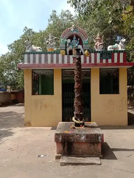 Arulmigu Perumal Temple, Vedarpuliyankulam - 625006 பெருமாள் திருக்கோயில், Vedarpuliyankulam - 625006, Madurai - Ancient Temple Architecture and History Image 5