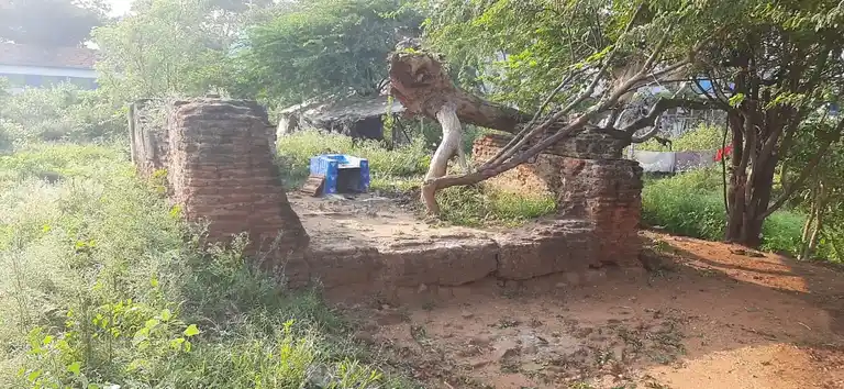 Arulmigu Perumal Temple, Venkadasthiri Kottai - 624202