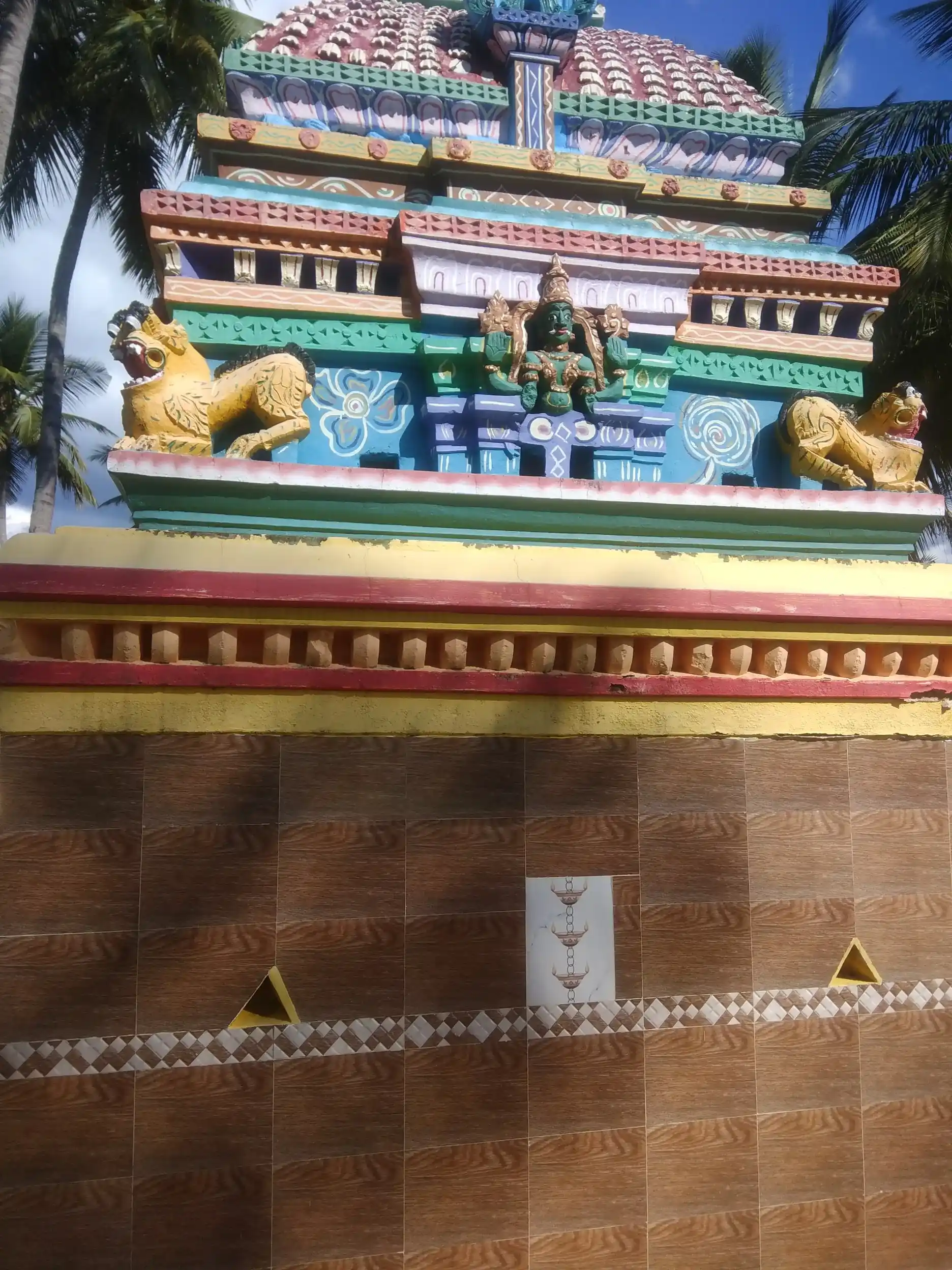 Arulmigu Perumal Temple, Vishamangalam - 635652 அருள்மிகு பெருமாள் திருக்கோயில், விஷமங்கலம் - 635652, Thirupathur - Ancient Temple Architecture and History Image 4