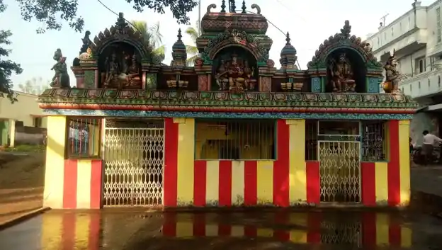 Arulmigu Perumal Vagaiyara Temple, Periyakamiyam Pattu - 635851 அருள்மிகு பெருமாள் வகையறா திருக்கோயில், பெரியகம்மியம்பட்டு - 635851, Thirupathur - Ancient Temple Architecture and History Image 2