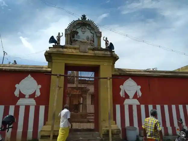Arulmigu Perumalsamy Temple, Vettaikaran Pudur - 642129 அருள்மிகு பெருமாள்சுவாமி திருக்கோயில், வேட்டைக்காரன் புதூர் - 642129, Coimbatore - Ancient Temple Architecture and History Image 4
