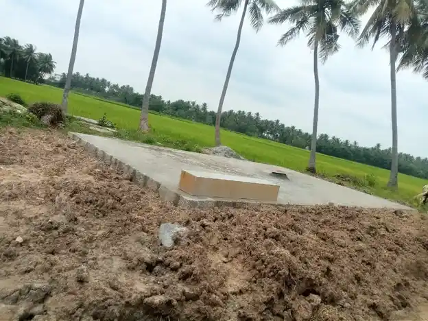 Arulmigu Perumalswamy Temple, Chandapuram - 635112 அருள்மிகு பெருமாள்சாமி திருக்கோயில், சந்தாபுரம் - 635112, Krishnagiri - Ancient Temple Architecture and History Image 4