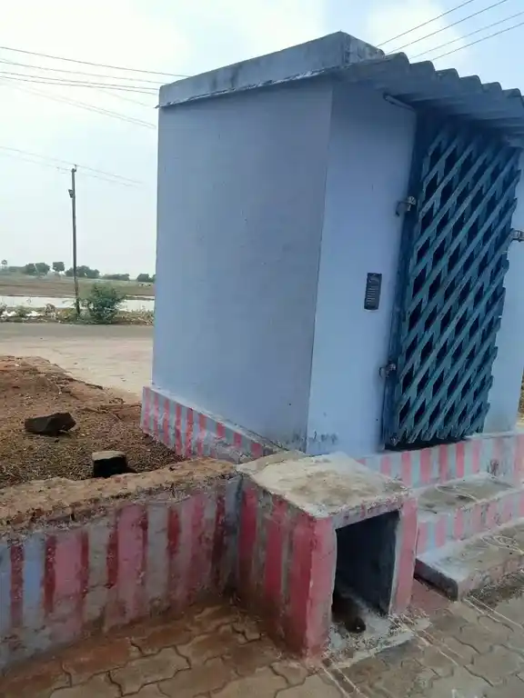 Arulmigu Perumalswamy Temple, Gopalasamudram - 627451 அருள்மிகு பெருமாள் சாமி திருக்கோயில், கோபாலசமுத்திரம் - 627451, Tirunelveli - Ancient Temple Architecture and History Image 4