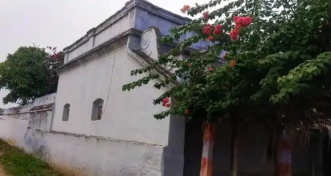 Arulmigu Petharannaswamy Temple, Brammadesam - 638315 அருள்மிகு பெத்தாரண்ணசுவாமி திருக்கோயில்,  - 638315, Erode - Ancient Temple Architecture and History Image 3