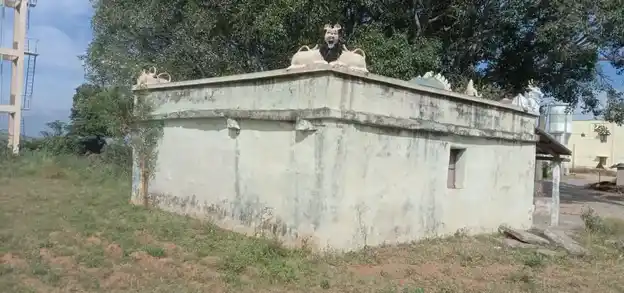 Arulmigu Petrayaswamy Temple, Kollappalli - 635105 அருள்மிகு பேட்ராயசாமி திருக்கோயில், Kollappalli - 635105, Krishnagiri - Ancient Temple Architecture and History Image 2