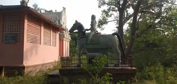 Arulmigu Pidaari Temple, Vellaalappatti - 622504 அருள்மிகு பிடாரி திருக்கோயில், Vellaalappatti - 622504, Pudukkottai - Ancient Temple Architecture and History Image 5