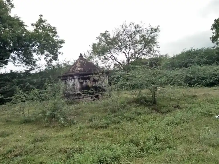 Arulmigu Pidaraiyar Temple, Mullayur - 621730 Arulmigu Pidaraiyar Temple,  - 621730, Ariyalur - Ancient Temple Architecture and History Image 4