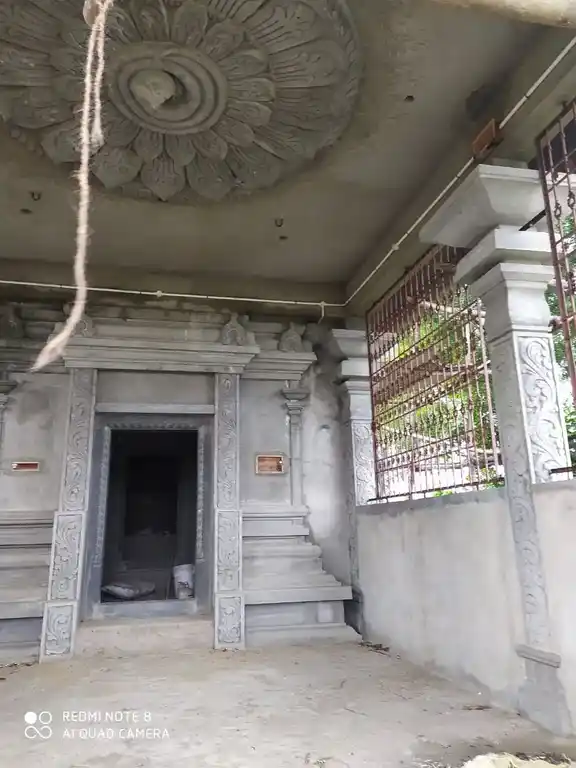 Arulmigu Pidarchelliamman Temple, Near Lake View, Nemalur - 601201 அருள்மிகு பிடாரி செல்லியம்மன் திருக்கோயில், Near Lake View, Nemalur - 601201, Tiruvallur - Ancient Temple Architecture and History Image 2