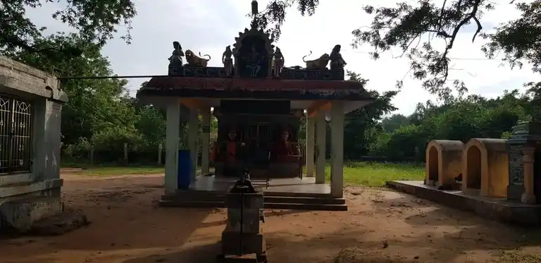 Arulmigu Pidari Amman Temple, Muraiyur - 630505 Arulmigu Pidari Amman Temple, முறையூர் - 630505, Sivagangai - Ancient Temple Architecture and History Image 2