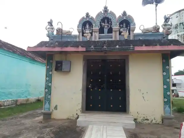 Arulmigu Pidari Amman Temple, Veliyathur - 630211 அருள்மிகு பிடாரி அம்மன் திருக்கோவில், Veliyathur - 630211, Sivagangai - Ancient Temple Architecture and History Image 3