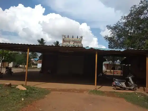 Arulmigu Pidari and Iyyanar Temple, Thiruvarangulam, Alangudi Taluk - 622303 அருள்மிகு பிடாரி மற்றும் அய்யனார் திருக்கோயில், திருவரங்குளம், ஆலங்குடி வட்டம் - 622303, Pudukkottai - Ancient Temple Architecture and History Image 5