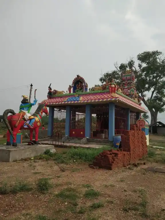 Arulmigu Pidari Aravandiyamman, Karupannswamy Perumal Vahayara Temple, Sithampour - 621204 Arulmigu Pidari aravandiyamman, Karupannswamy perumal vahayara Temple, Sithampour - 621204, Thiruchirappalli - Ancient Temple Architecture and History Image 3