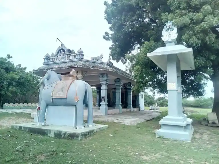 Arulmigu Pidari Ayyanar, Muthumariyamman Temple, Idaiyathimangalam - 614620 அருள்மிகு பிடாரி அய்யனார் திருக்கோயில், Idaiyathimangalam - 614620, Pudukkottai - Ancient Temple Architecture and History Image 6