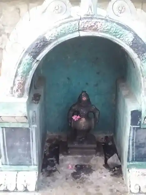 Arulmigu Pidari Azhagunachiyamman Temple, Periyakodunthurai - 621105 Arulmigu Pidari azhagunachiyamman Temple, Periyakodunthurai - 621105, Thiruchirappalli - Ancient Temple Architecture and History Image 4