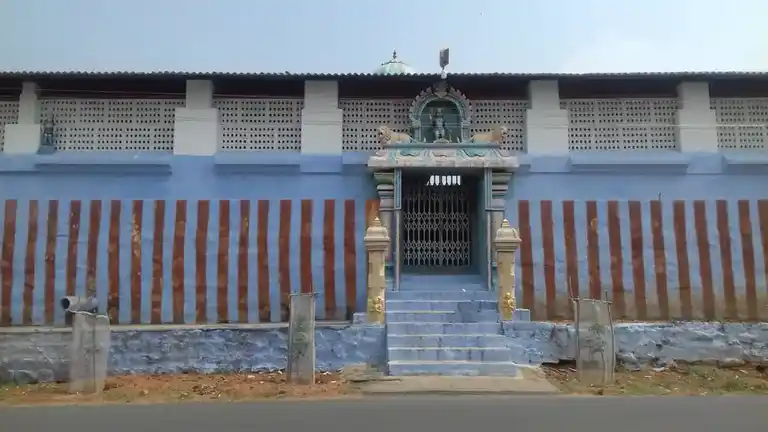 Arulmigu Pidari Chellandiamman Temple, Oruvanthur - 637015 அருள்மிகு பிடாரி செல்லாண்டியம்மன் திருக்கோயில், ஒருவந்தூர் - 637015, Namakkal - Ancient Temple Architecture and History Image 8