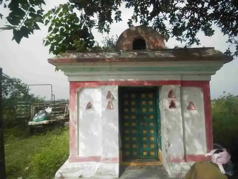 Arulmigu Pidari Chelliamman Temple, Melakandai - 603311 அருள்மிகு பிடாரி செல்லியம்மன் திருக்கோயில், Melakandai - 603311, Chengalpattu - Ancient Temple Architecture and History Image 4