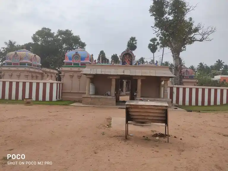 Arulmigu Pidari Ezhayiamman Temple, Kondayampetai - 620021 Arulmigu Pidari Ezhayiamman Temple, Kondayampetai - 620021, Thiruchirappalli - Ancient Temple Architecture and History Image 3