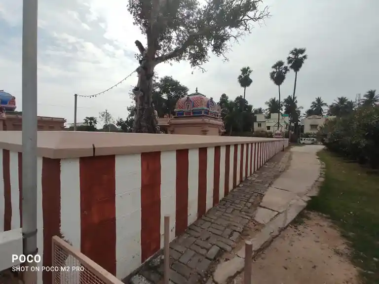 Arulmigu Pidari Ezhayiamman Temple, Kondayampetai - 620021 Arulmigu Pidari Ezhayiamman Temple, Kondayampetai - 620021, Thiruchirappalli - Ancient Temple Architecture and History Image 7